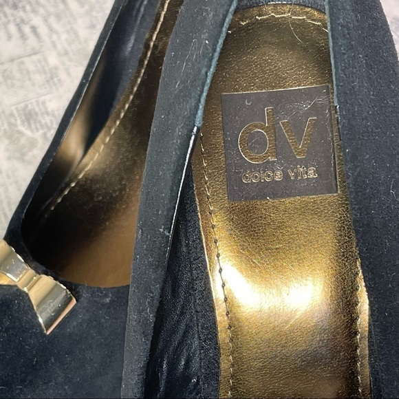 Dolce Vita Black Suede Pumps with Gold Bow Platforms - Picture 11 of 12